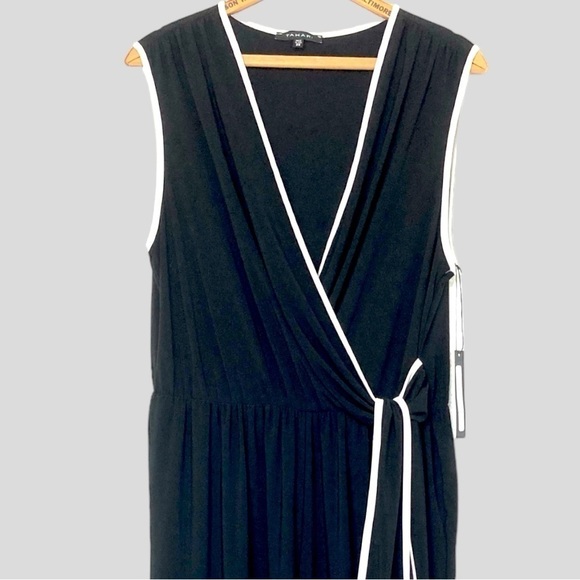 NWT Tahari USA Women’s 2X Liquid Knit Wide Leg Black & White Sleeveless Jumpsuit - Picture 2 of 9